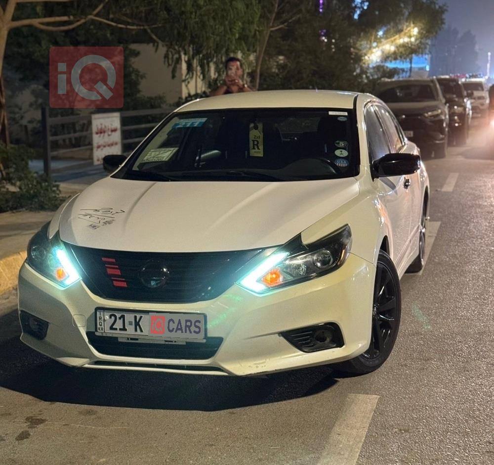 نيسان ألتيما